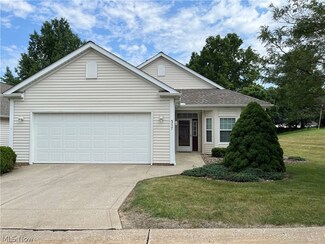 317 Village Dr E, Seven Hills, OH 44131