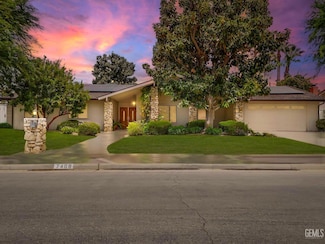 7408 Dos Rios Way, Bakersfield, CA 93309