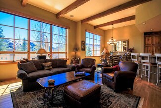 4 Villa Ct, Hailey, ID 83333