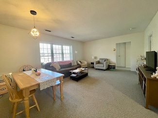 10 Lake Shore Ct Unit 3, Brighton, MA 02135