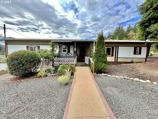 25309 Vaughn Rd, Veneta, OR 97487