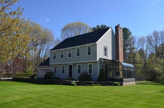 642 Highland Dr, Henniker, NH 03242