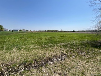 1990 Buck Tail Rd, Owosso, MI 48867