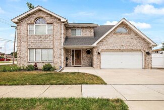 9345 Melvina Ave, Oak Lawn, IL 60453