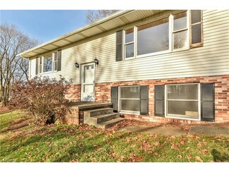 47242 Tomahawk Dr, Negley, OH 44441