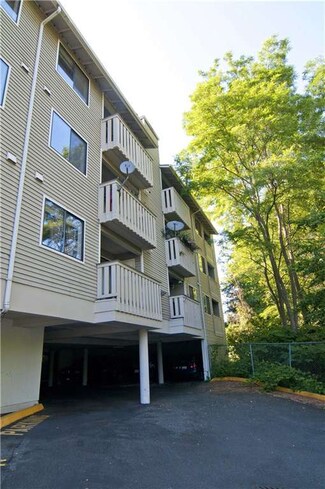 18200 73rd Ave NE Unit A109, Kenmore, WA 98028