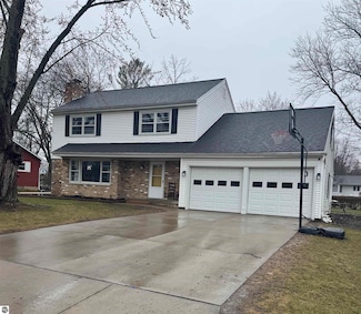 1324 Center Dr, Mount Pleasant, MI 48858