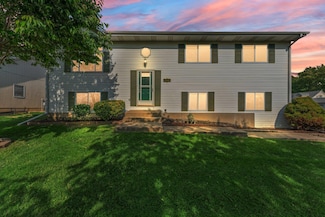 1807 Forest Ln, Crown Point, IN 46307