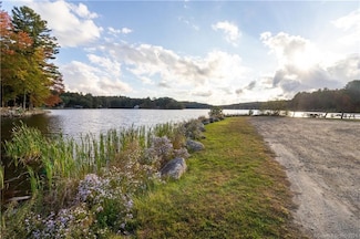 XO Laurel Hill Dr, Woodstock, CT 06282