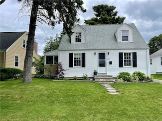 53 Delway Rd, Cranston, RI 02910