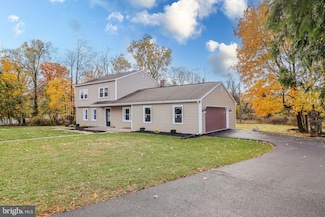 2198 Gale Dr, Harrisburg, PA 17110