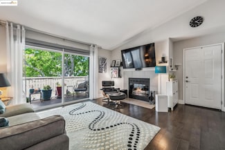 164 Schooner Ct, Richmond, CA 94804