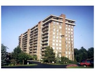 609 Ferncroft Tower Unit 609, Middleton, MA 01949