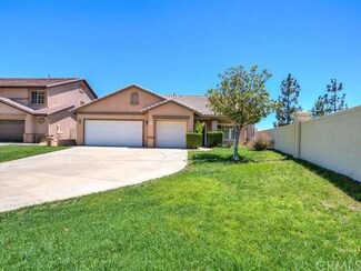 32 Del Brienza, Lake Elsinore, CA 92532