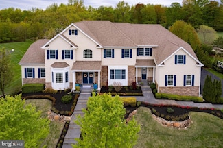 9 Canterbury Ct, Columbus, NJ 08022