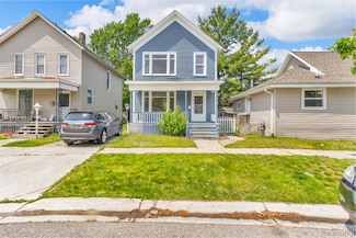 917 Saint Clair St, Port Huron, MI 48060