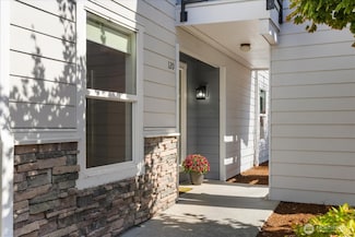 1415 W Casino Rd Unit D120, Everett, WA 98204