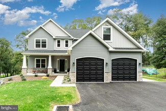 2335 Joann Ave, Hummelstown, PA 17036