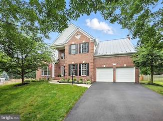 638 Meade Dr SW, Leesburg, VA 20175