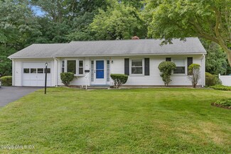 19 Corn Cake Ln, Stamford, CT 06905