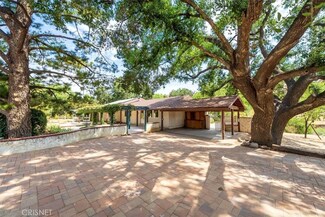 30535 Hasley Canyon Rd, Castaic, CA 91384
