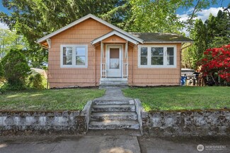 611 18th St, Washougal, WA 98671