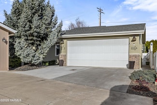 200 Bridle Way Unit 203, Yakima, WA 98901