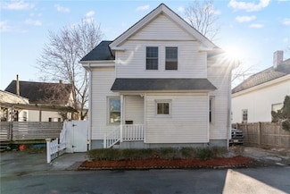 4 Deerfield Terrace, Providence, RI 02907