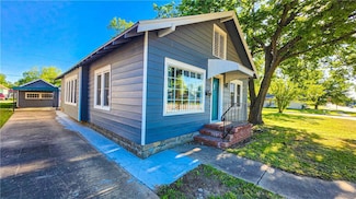 917 W Main St, Independence, KS 67301