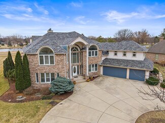 741 Braintree Ln, Bartlett, IL 60103