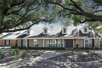 1000 W 6th St, Mc Gregor, TX 76657