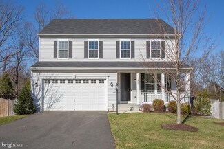 3826 Grafton Ct, Triangle, VA 22172
