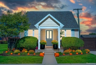 17921 Oakdale St, Roseville, MI 48066