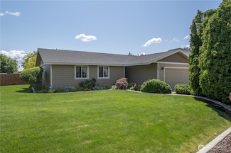 709 Sage Bay Dr, Moses Lake, WA 98837