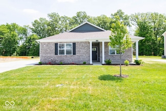 3779 S Village Row, New Palestine, IN 46163