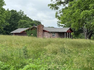 711 High St, Marble Hill, MO 63764