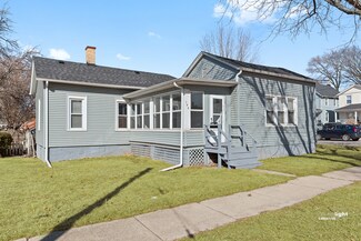 742 E Downer Place, Aurora, IL 60505