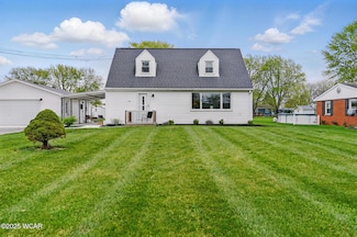 2636 Debbie Dr, Lima, OH 45807