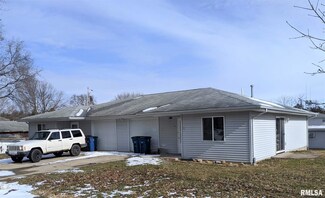 500 N Olive St, Toulon, IL 61483