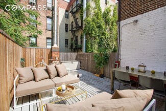 31 8th Ave Unit 5, New York, NY 10014