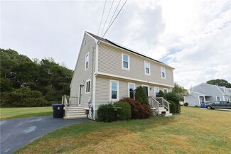 8 Evie Dr, Warren, RI 02885