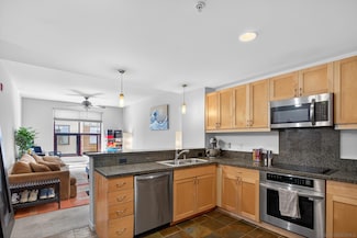 1150 J St Unit 209, San Diego, CA 92101