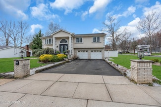 29 Valley Vale Dr, Old Bridge, NJ 08857
