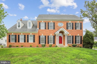 10801 Maplecrest Ln, Potomac, MD 20854