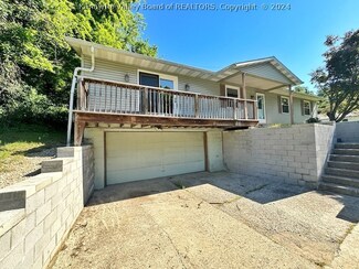 2148 Johnstown Rd, Huntington, WV 25701