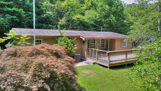 542 Sigman Hollow Rd, Bluff City, TN 37618