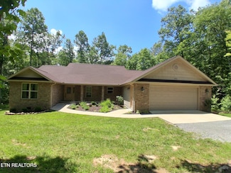 373 Cumberland Cove Rd, Monterey, TN 38574