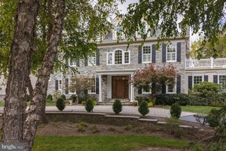 603 Creek Ln, Flourtown, PA 19031