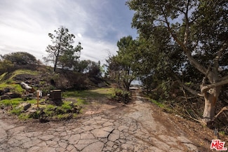 24524 Piuma Rd, Malibu, CA 90265