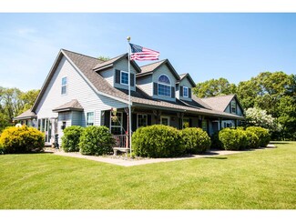 7989 Chickadee Rd, Fall Creek, WI 54742